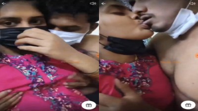Horny Couple Kissing Massaging Mulai Video